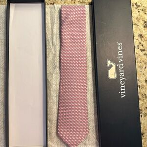 Vineyard Vines Pink Silk Tie with Textured Pattern